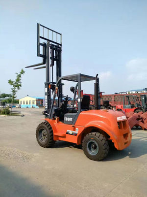 รถยกทุกพื้นที่ที่น่าเชื่อถือ เพื่ออํานวยความสะดวกในการขนส่งสินค้าจากสถานที่หนึ่งไปยังสถานที่อื่น