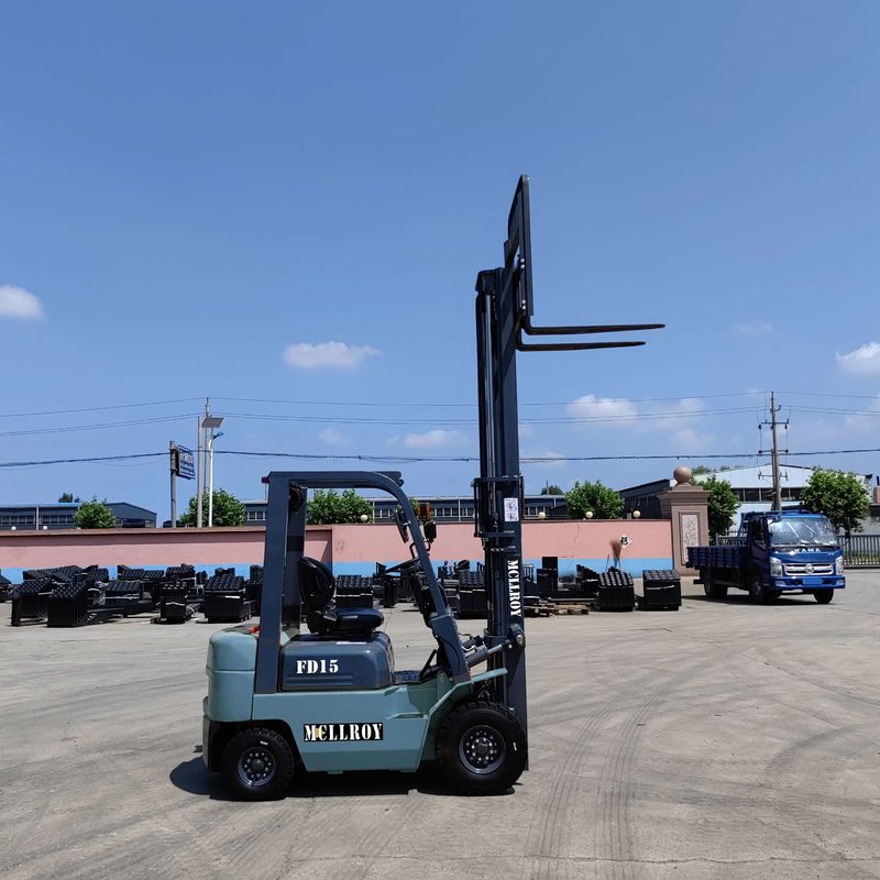 1500mm Fork Size Diesel Powered Forklift FD15 Max Working Speed 13.5 Km/H